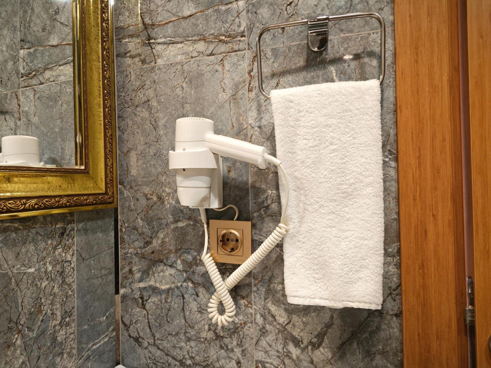Park Caglayan Hotel Istanbul Bagian luar foto
